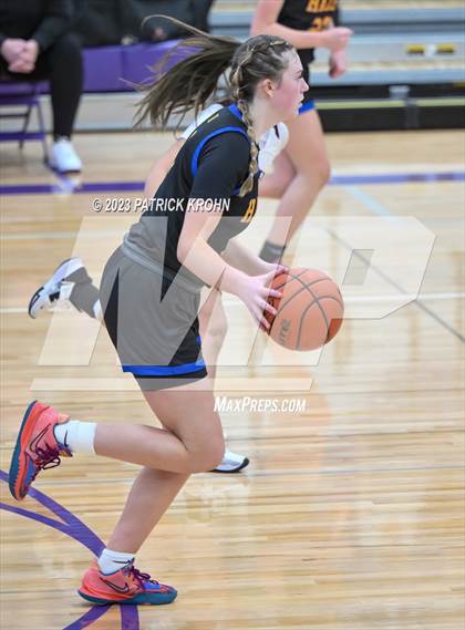 Thumbnail 1 in Hazen vs. Mercer Island photogallery.