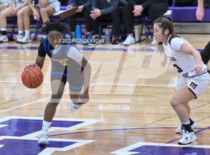 Thumbnail 1 in Hazen vs. Mercer Island photogallery.