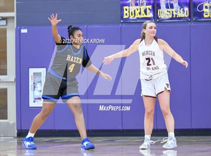 Thumbnail 2 in Hazen vs. Mercer Island photogallery.