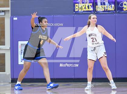 Thumbnail 3 in Hazen vs. Mercer Island photogallery.