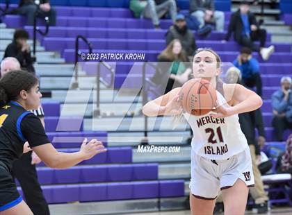 Thumbnail 3 in Hazen vs. Mercer Island photogallery.