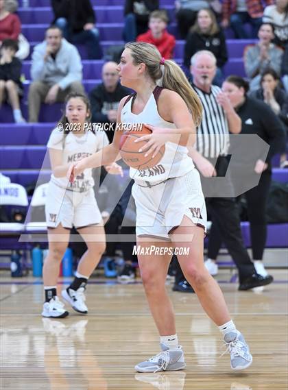 Thumbnail 1 in Hazen vs. Mercer Island photogallery.