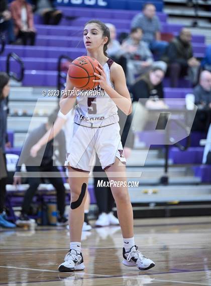 Thumbnail 1 in Hazen vs. Mercer Island photogallery.