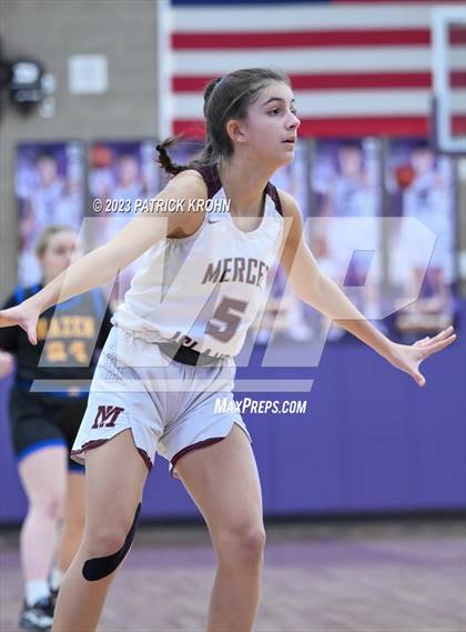Thumbnail 1 in Hazen vs. Mercer Island photogallery.