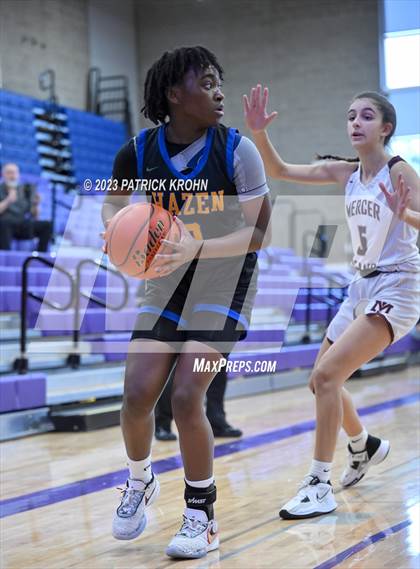 Thumbnail 2 in Hazen vs. Mercer Island photogallery.