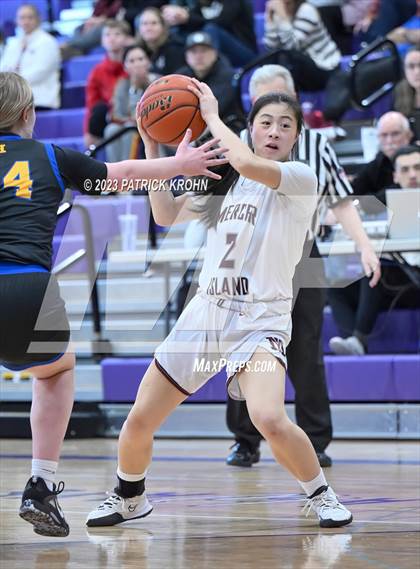 Thumbnail 2 in Hazen vs. Mercer Island photogallery.
