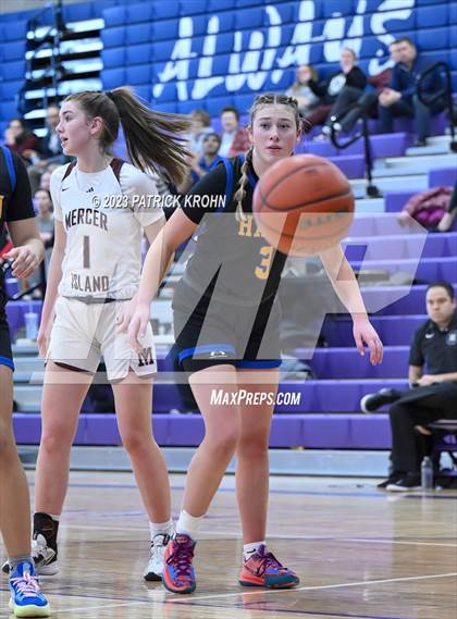 Thumbnail 3 in Hazen vs. Mercer Island photogallery.