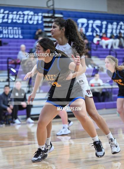 Thumbnail 3 in Hazen vs. Mercer Island photogallery.