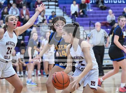 Thumbnail 2 in Hazen vs. Mercer Island photogallery.