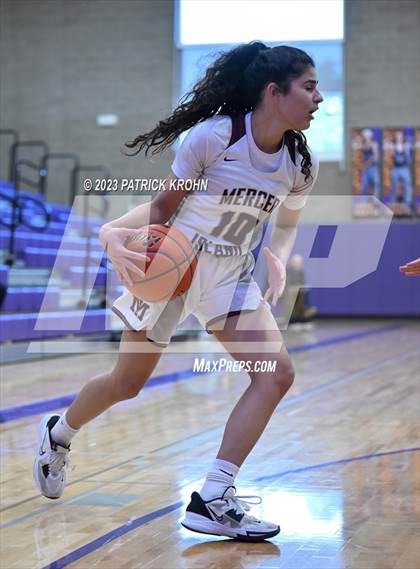 Thumbnail 3 in Hazen vs. Mercer Island photogallery.