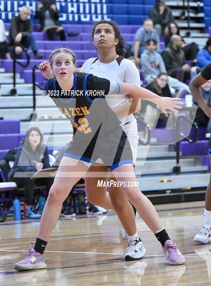 Thumbnail 2 in Hazen vs. Mercer Island photogallery.