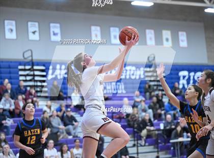 Thumbnail 1 in Hazen vs. Mercer Island photogallery.