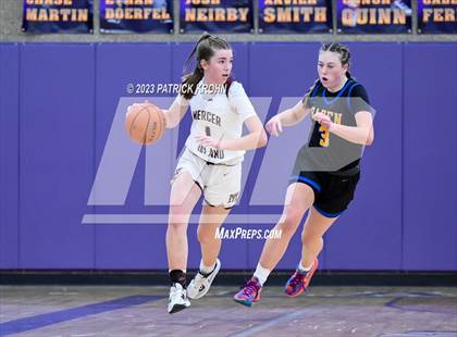 Thumbnail 2 in Hazen vs. Mercer Island photogallery.