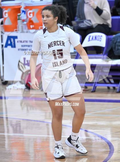 Thumbnail 3 in Hazen vs. Mercer Island photogallery.