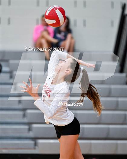 Thumbnail 2 in Alief Hastings vs. Fort Bend Travis photogallery.
