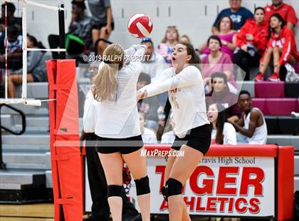 Thumbnail 3 in Alief Hastings vs. Fort Bend Travis photogallery.