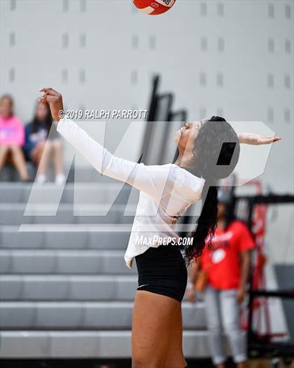 Thumbnail 3 in Alief Hastings vs. Fort Bend Travis photogallery.