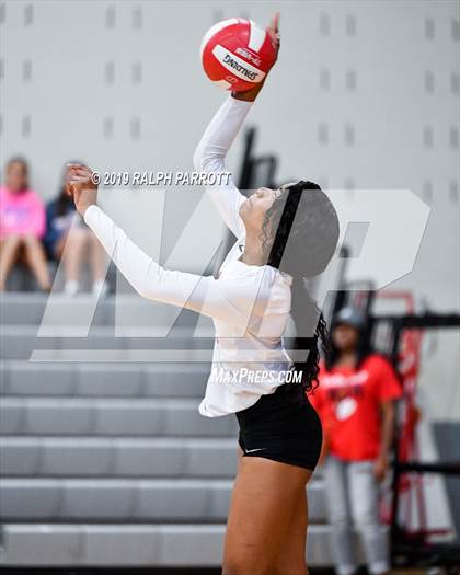 Thumbnail 2 in Alief Hastings vs. Fort Bend Travis photogallery.