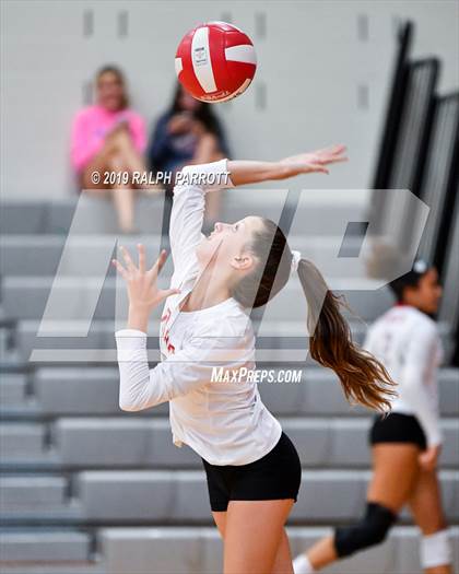 Thumbnail 1 in Alief Hastings vs. Fort Bend Travis photogallery.