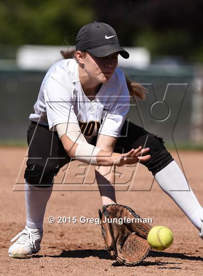Thumbnail 1 in Bishop O'Dowd vs. Tamalpais (CIF NCS D3 Final) photogallery.