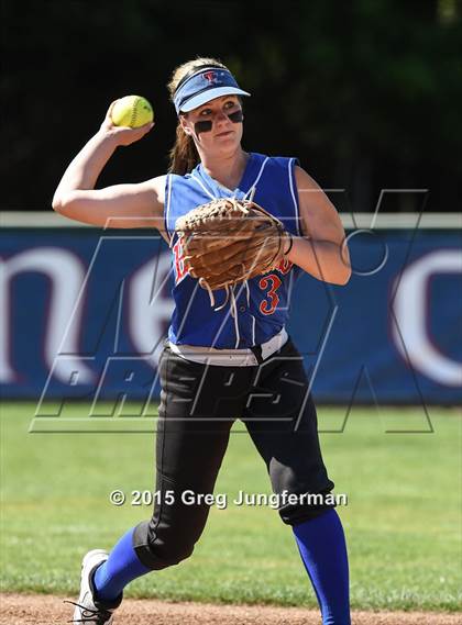 Thumbnail 2 in Bishop O'Dowd vs. Tamalpais (CIF NCS D3 Final) photogallery.