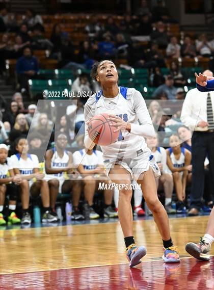 Thumbnail 1 in Cherry Creek vs. Grandview (CHSAA 5A Great 8) photogallery.