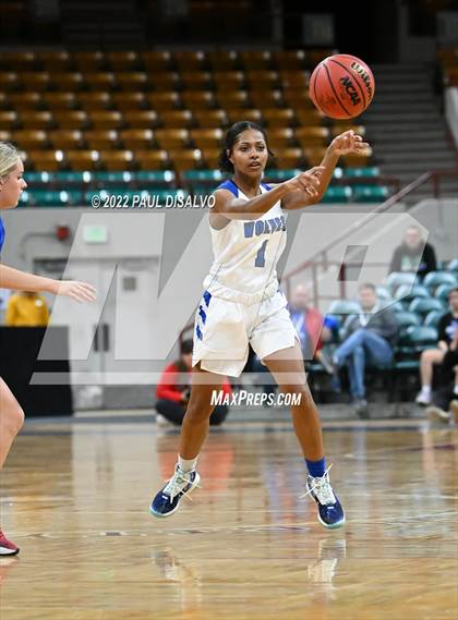 Thumbnail 3 in Cherry Creek vs. Grandview (CHSAA 5A Great 8) photogallery.
