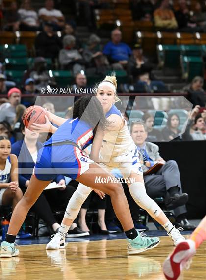 Thumbnail 2 in Cherry Creek vs. Grandview (CHSAA 5A Great 8) photogallery.