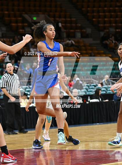 Thumbnail 3 in Cherry Creek vs. Grandview (CHSAA 5A Great 8) photogallery.