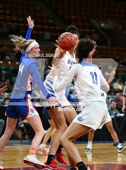 Thumbnail 1 in Cherry Creek vs. Grandview (CHSAA 5A Great 8) photogallery.