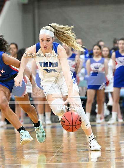 Thumbnail 1 in Cherry Creek vs. Grandview (CHSAA 5A Great 8) photogallery.