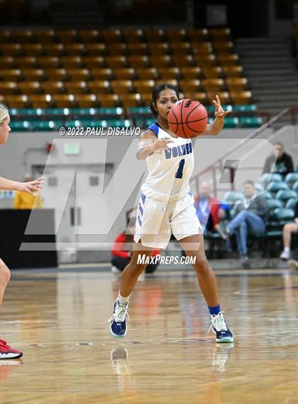 Thumbnail 2 in Cherry Creek vs. Grandview (CHSAA 5A Great 8) photogallery.