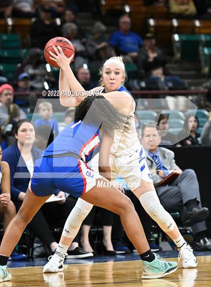 Thumbnail 1 in Cherry Creek vs. Grandview (CHSAA 5A Great 8) photogallery.
