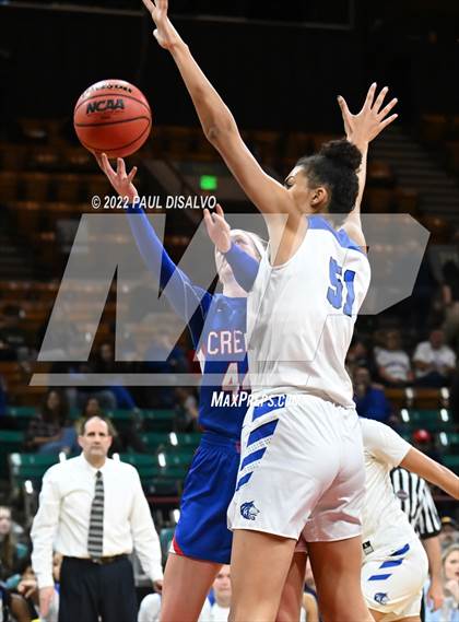 Thumbnail 3 in Cherry Creek vs. Grandview (CHSAA 5A Great 8) photogallery.