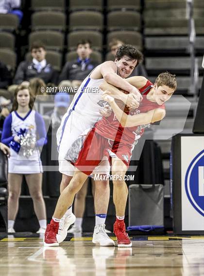 Thumbnail 3 in Scott vs Dixie photogallery.