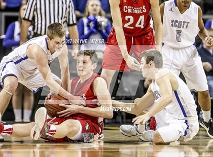 Thumbnail 2 in Scott vs Dixie photogallery.