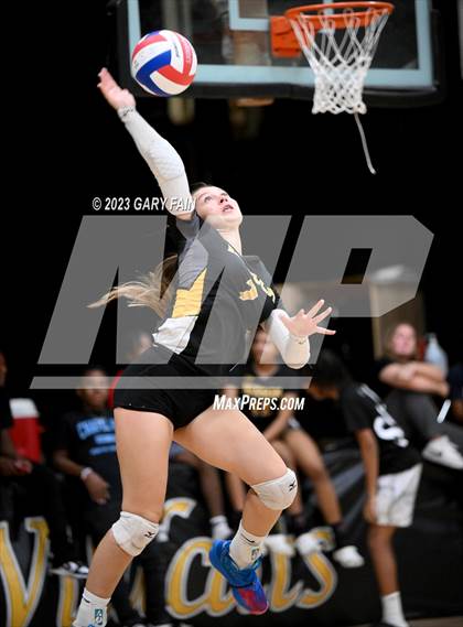 Thumbnail 3 in Notre Dame @ Hixson photogallery.