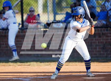 Thumbnail 3 in Milton @ Chattahoochee photogallery.