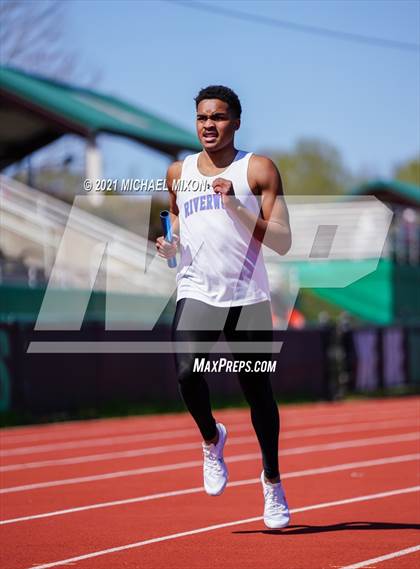 Thumbnail 1 in Roswell Rotary Relays photogallery.