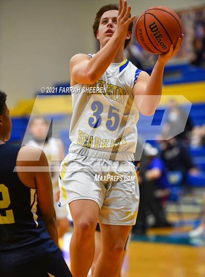 Thumbnail 3 in Klein Collins @ Klein photogallery.