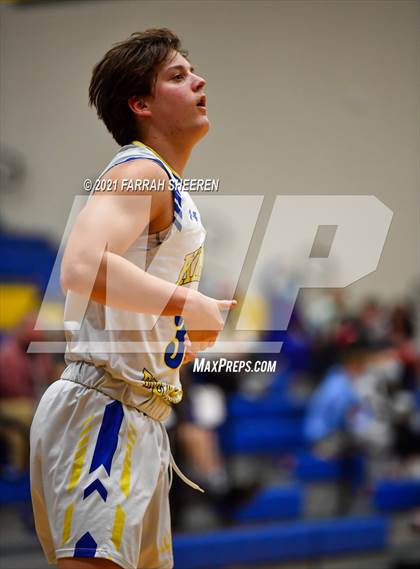 Thumbnail 3 in Klein Collins @ Klein photogallery.