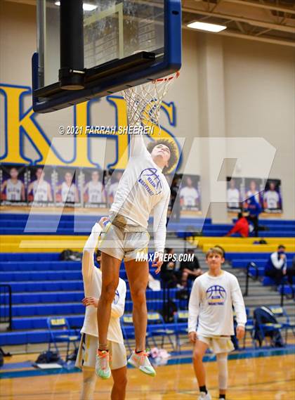 Thumbnail 3 in Klein Collins @ Klein photogallery.