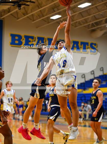 Thumbnail 2 in Klein Collins @ Klein photogallery.