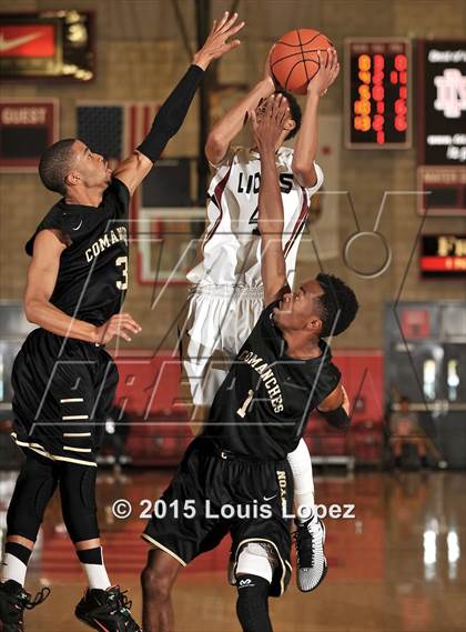 Thumbnail 1 in JSerra Catholic vs. Canyon (Nike Extravaganza) photogallery.