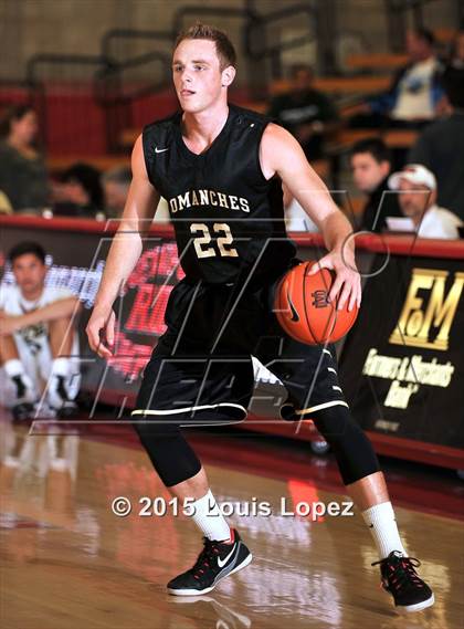 Thumbnail 2 in JSerra Catholic vs. Canyon (Nike Extravaganza) photogallery.