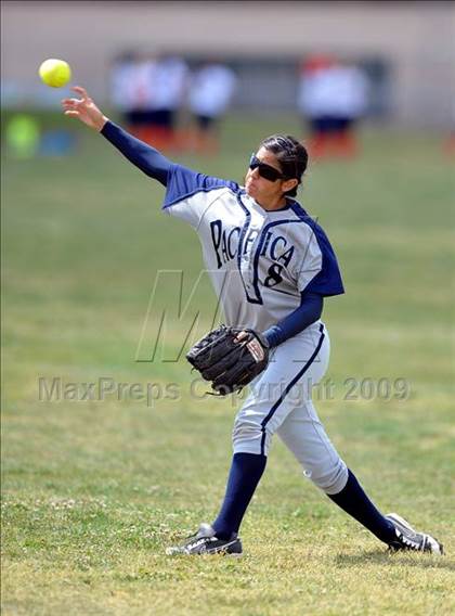 Thumbnail 1 in Pacifica vs. Los Alamitos (Michelle Carew Classic) photogallery.