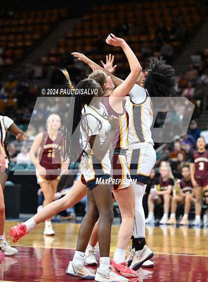Thumbnail 3 in Windsor vs. Northfield (CHSAA 5A Great 8) photogallery.