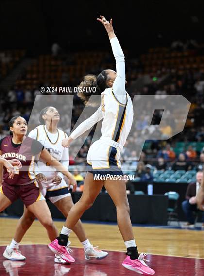 Thumbnail 2 in Windsor vs. Northfield (CHSAA 5A Great 8) photogallery.
