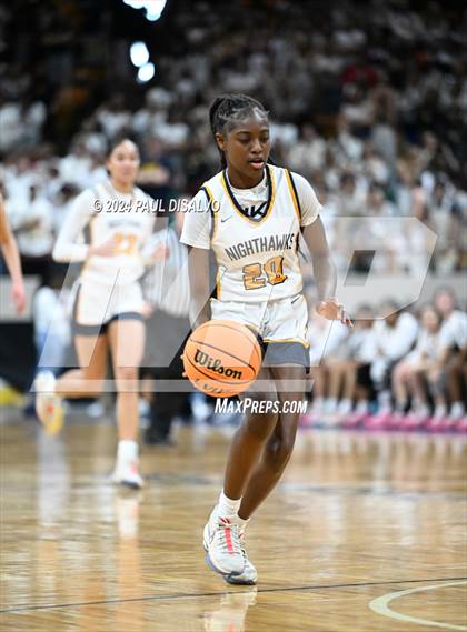 Thumbnail 3 in Windsor vs. Northfield (CHSAA 5A Great 8) photogallery.