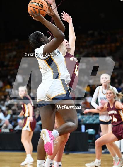 Thumbnail 1 in Windsor vs. Northfield (CHSAA 5A Great 8) photogallery.